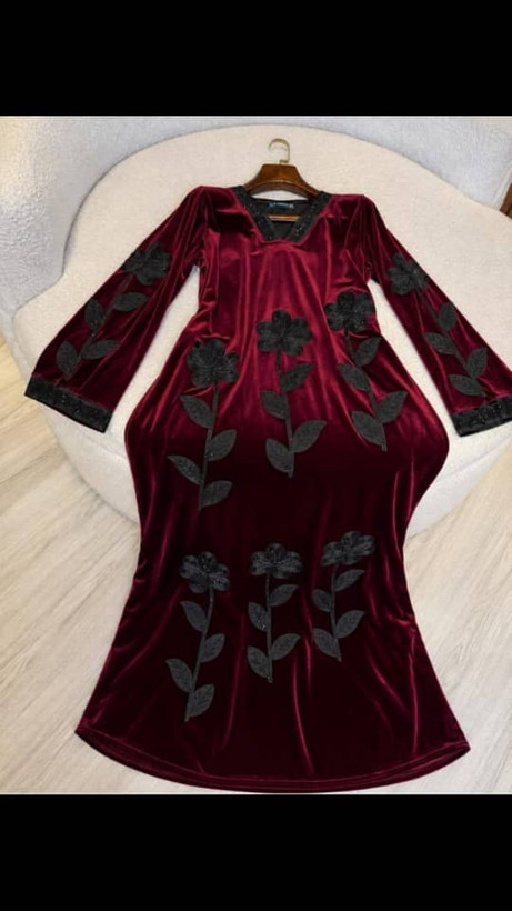 ماکسی مجلسی مخمل وارداتی،ماکسی مجلسی،مخمل مجلسی گلدوزی